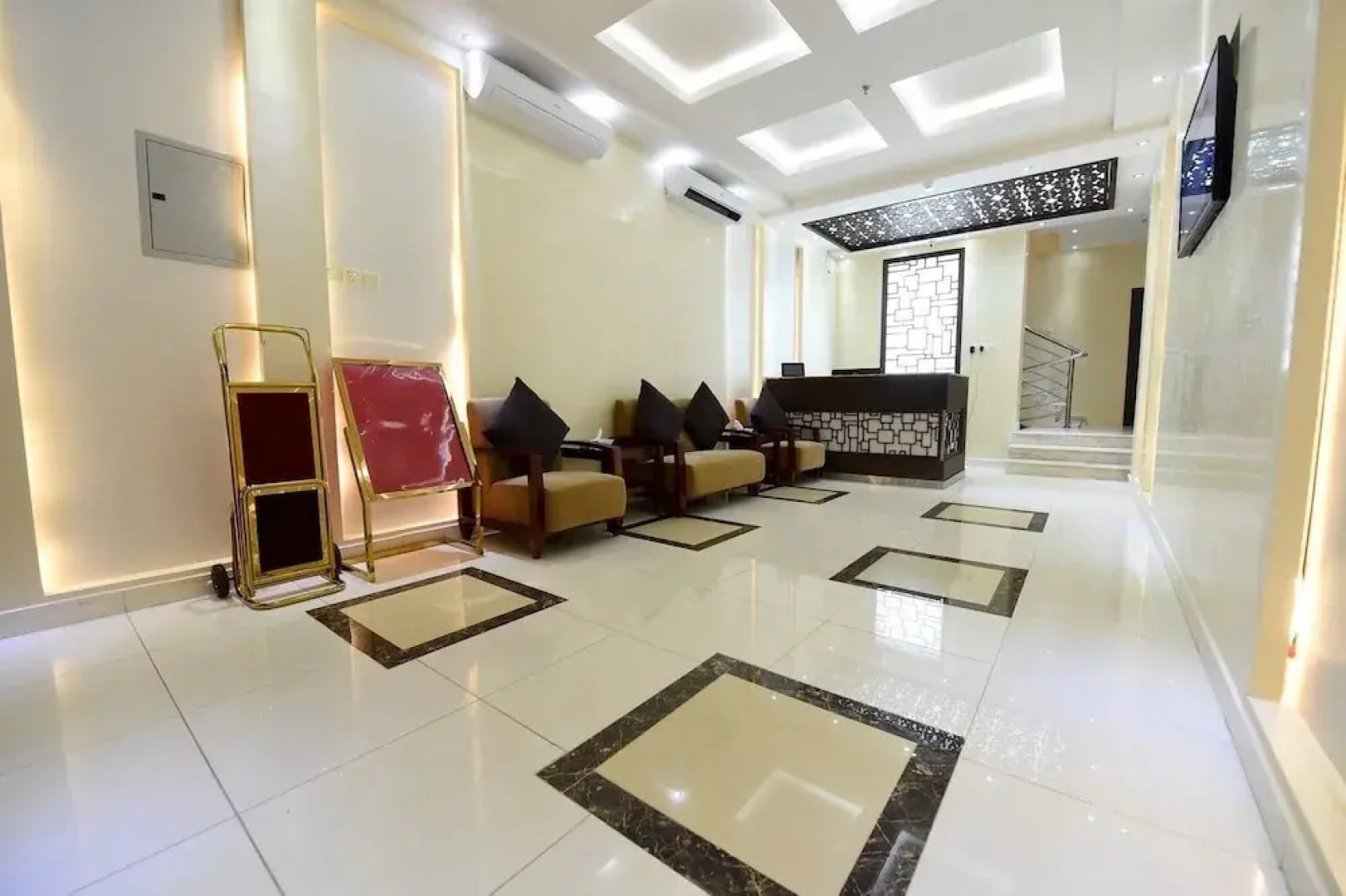 Qasr Al Abrar Furnished Units