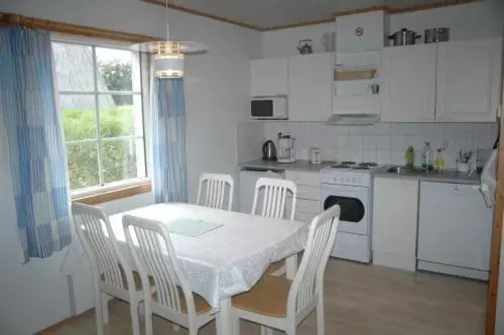 AamuAurinko A & B Mökki Cottage