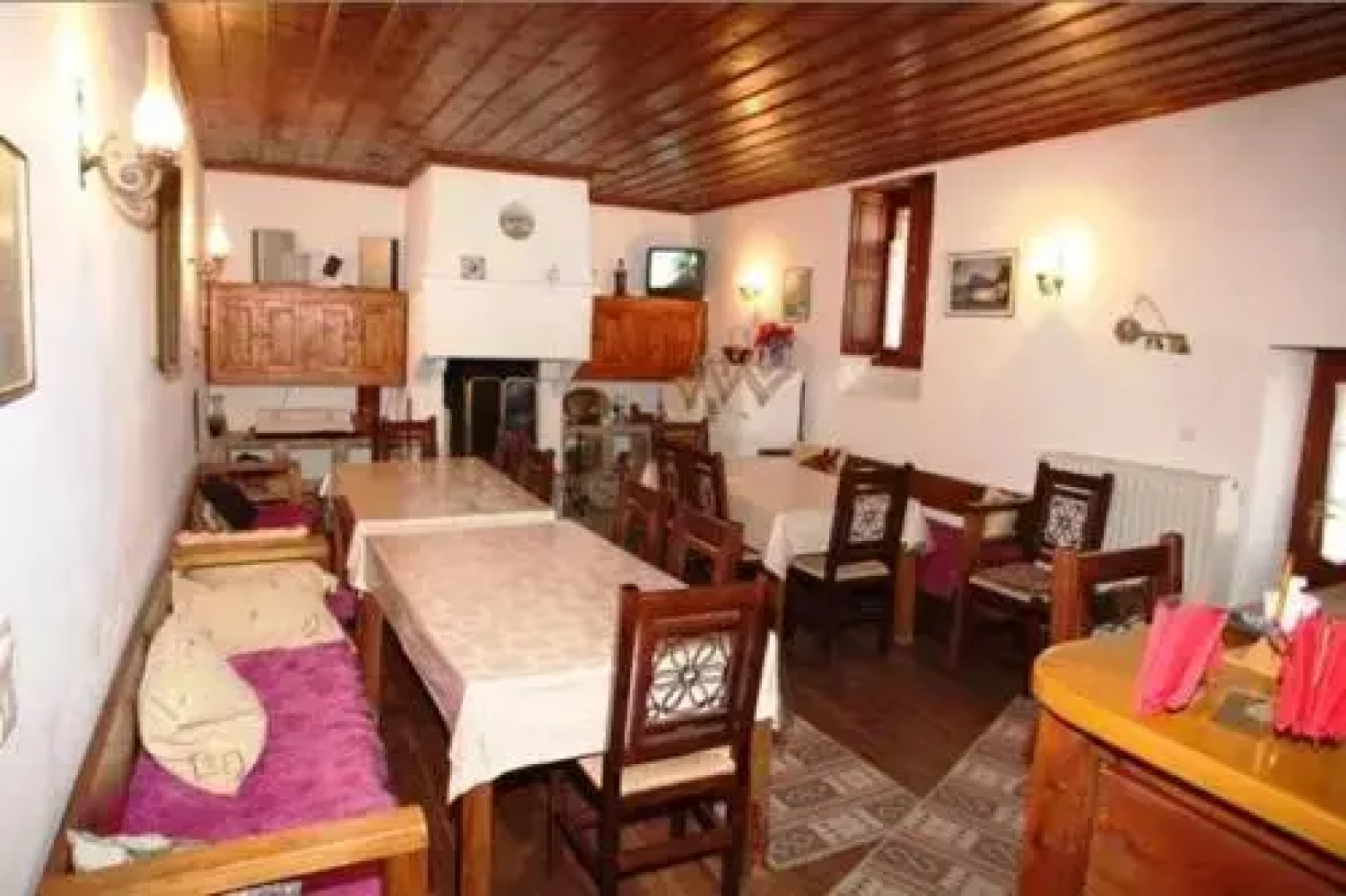 Astraka Guesthouse I