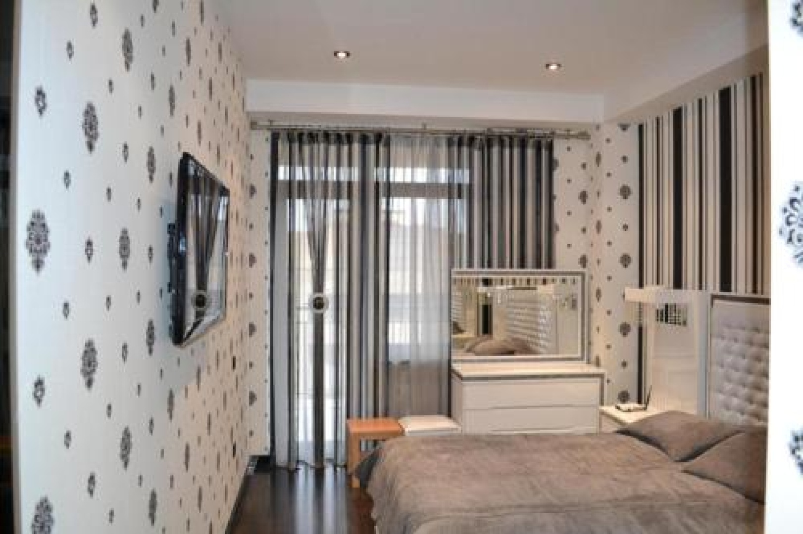 ARMT Penthouse near Republic Square