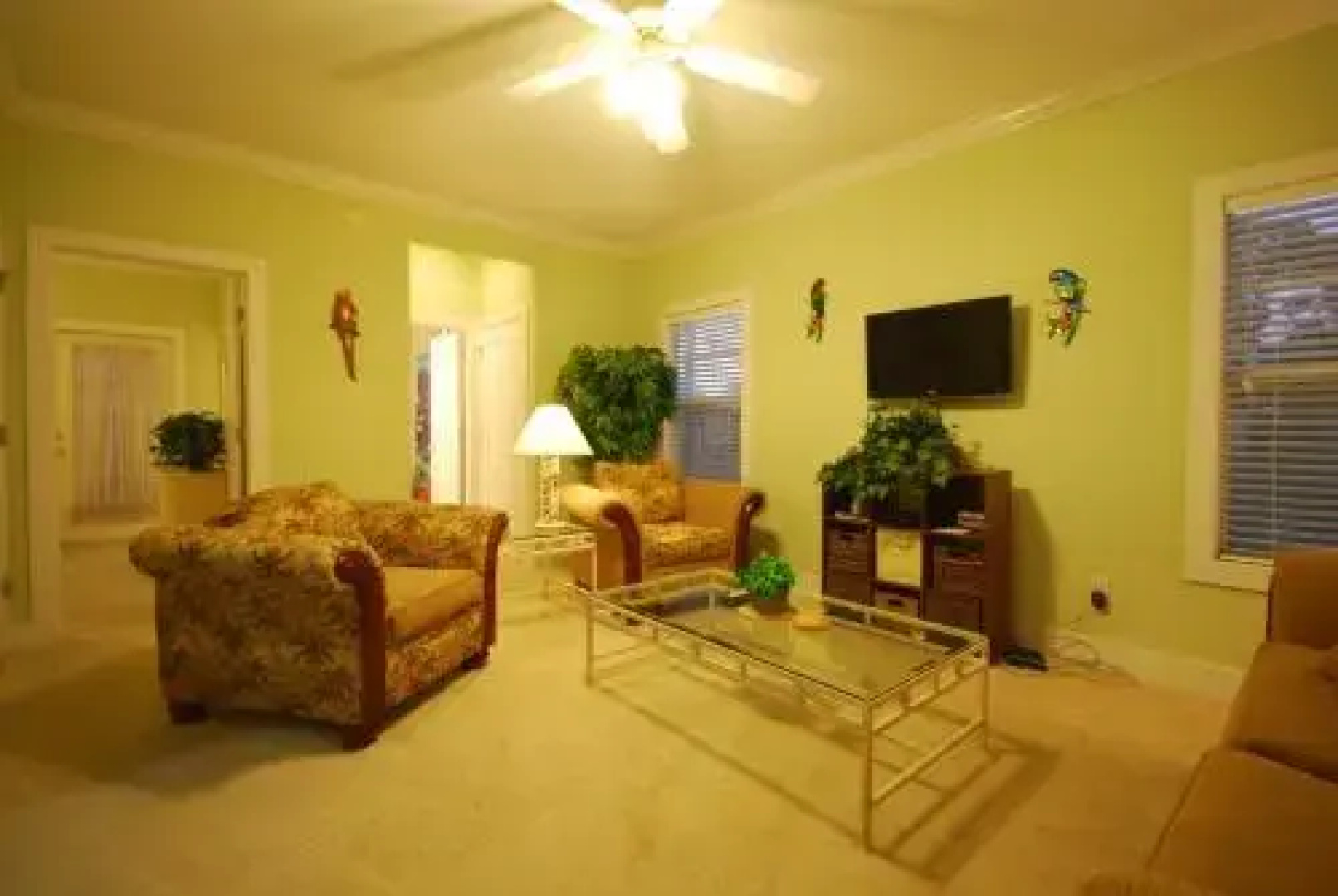 Parrot-Dise 13AU - 1 Br Condo
