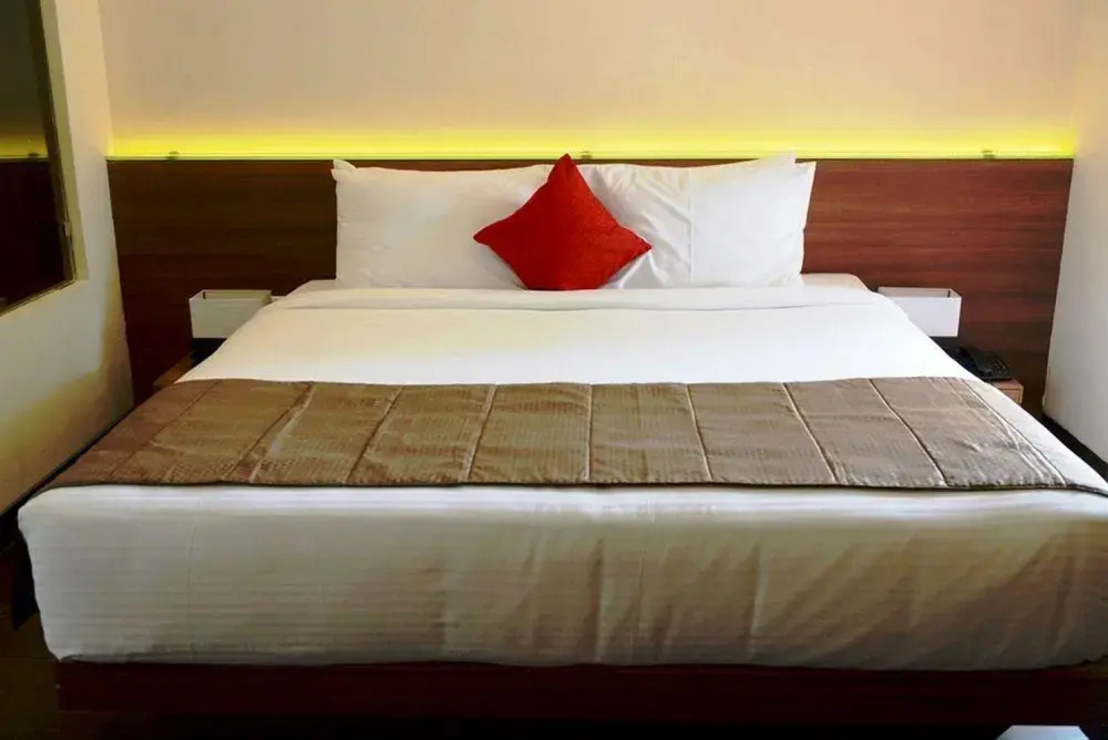Mango Hotels Bhagwati Park