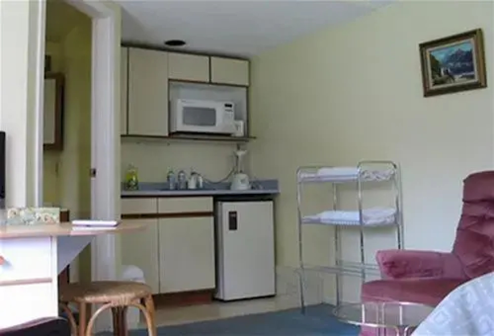 Cadboro Bay Bed & Breakfast