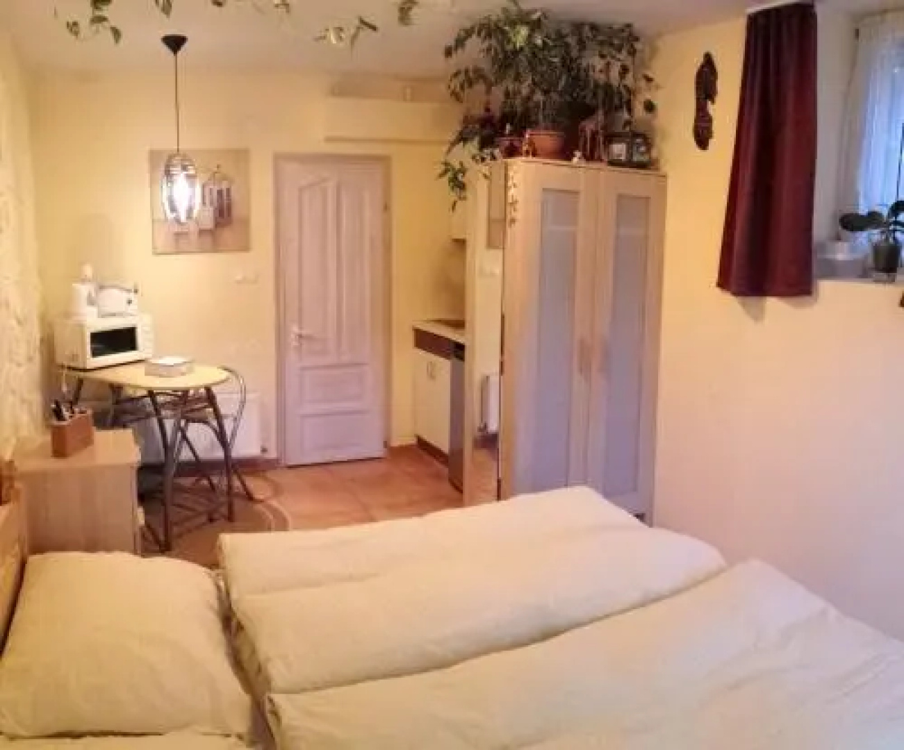 Virág Apartmanház