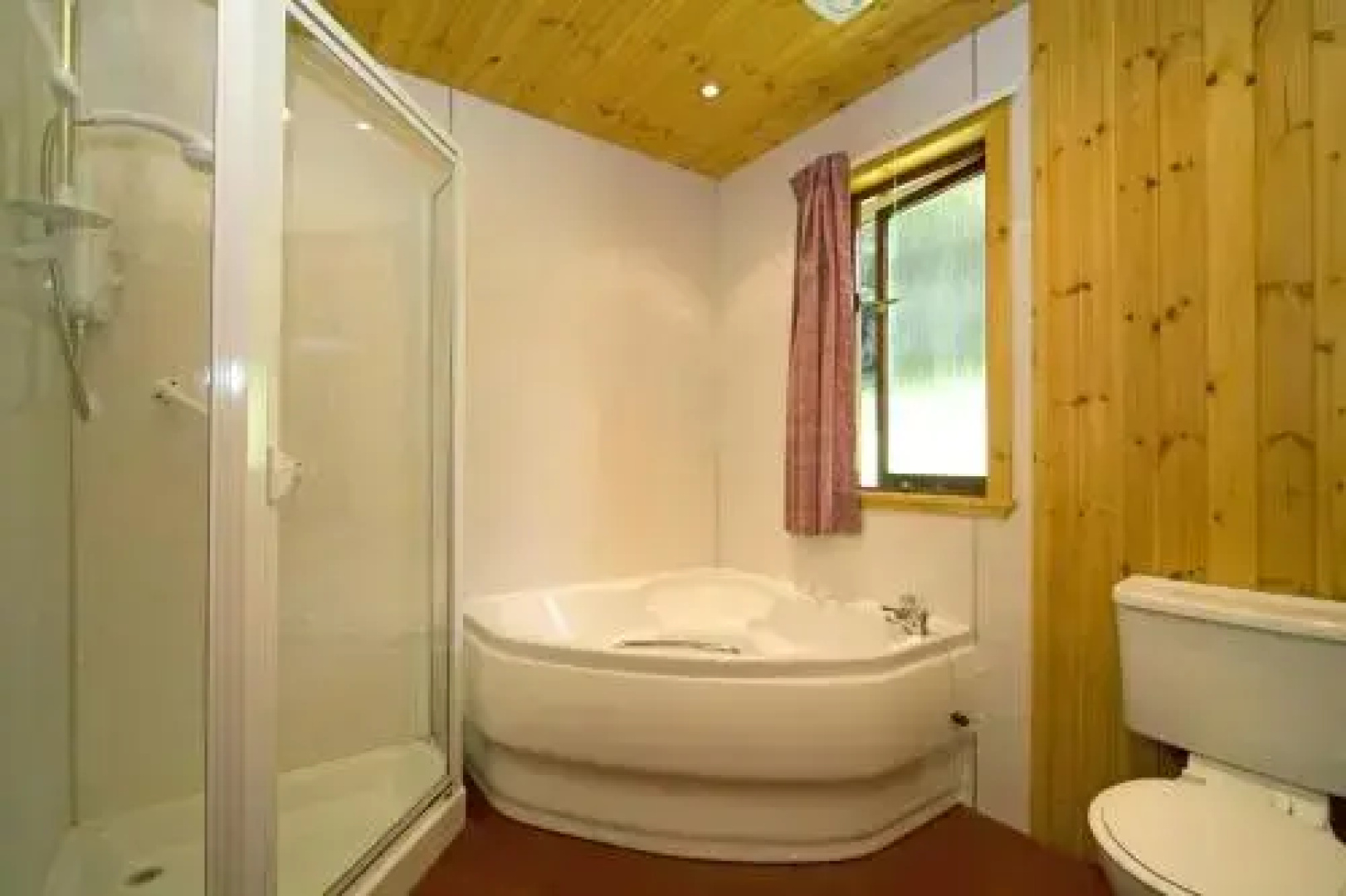 Lagnakeil Lodges