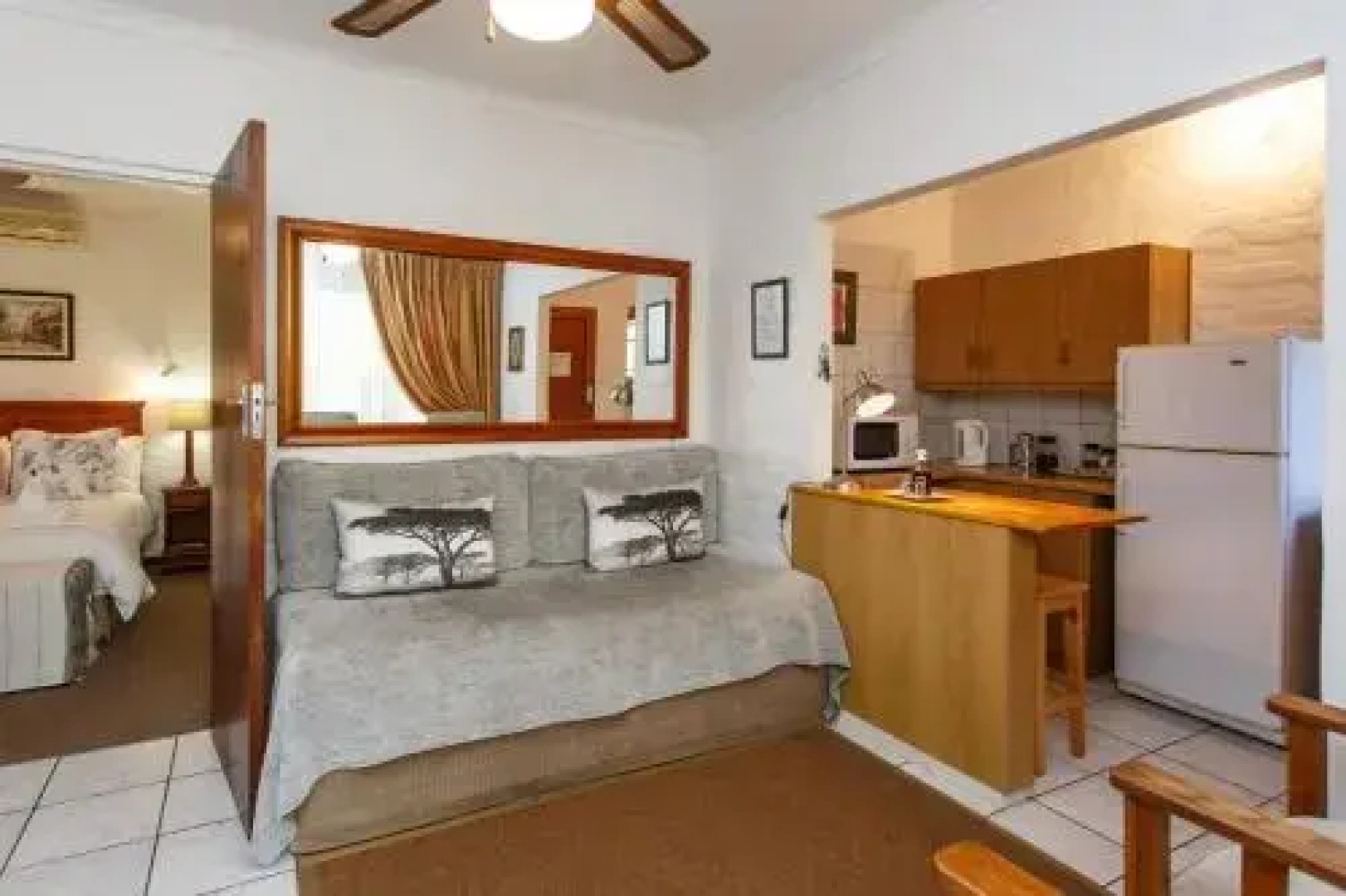 Le Rouxs Guest House