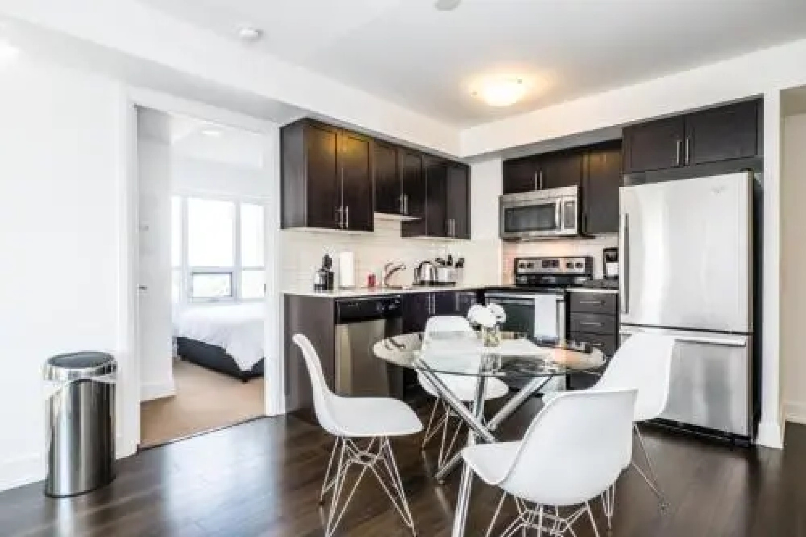 JP Stays - Elegant Luxury Suite