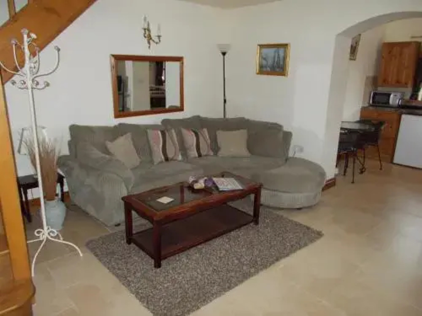 Thompsons Arms Holiday Lets + B & B