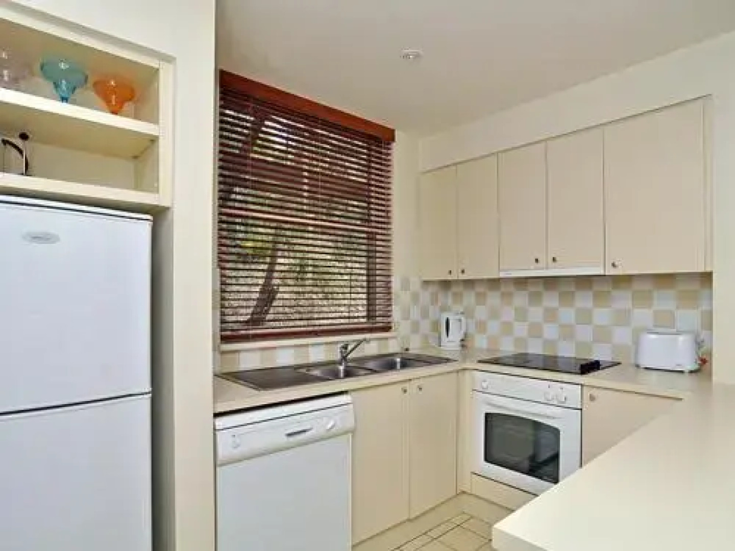 Villa Executive 2br Shiraz Resort Condo located within Cypress Lakes Resort (nothing is more central)