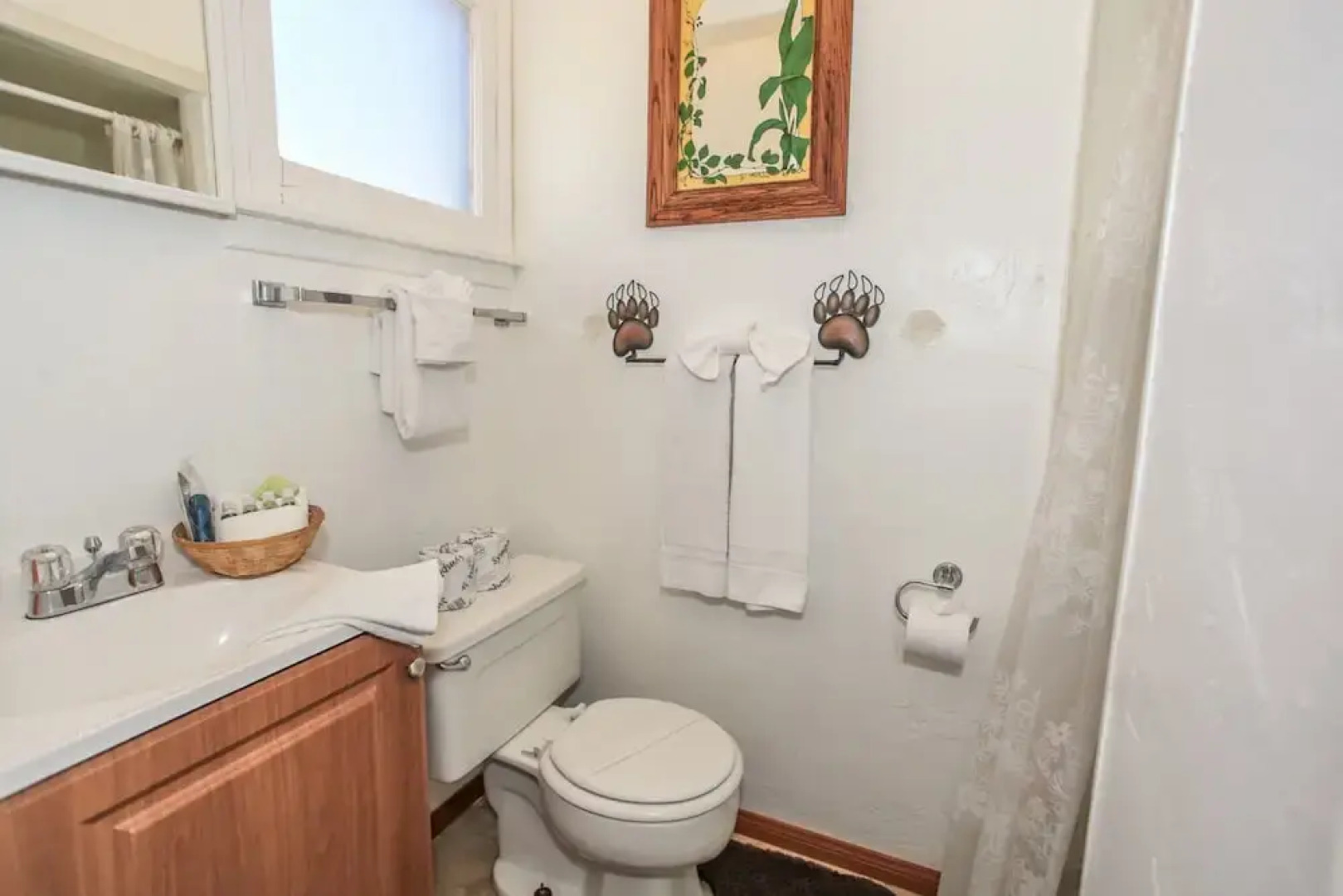 A Honeymooners Hideaway by Big Bear Cool Cabins