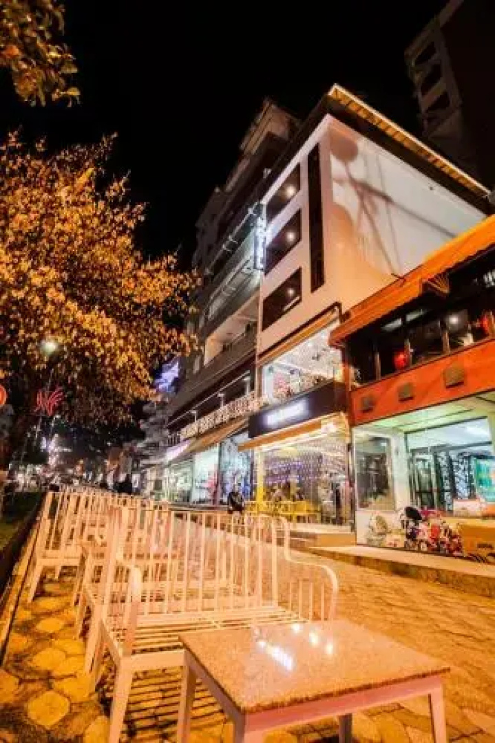 Hotel Center