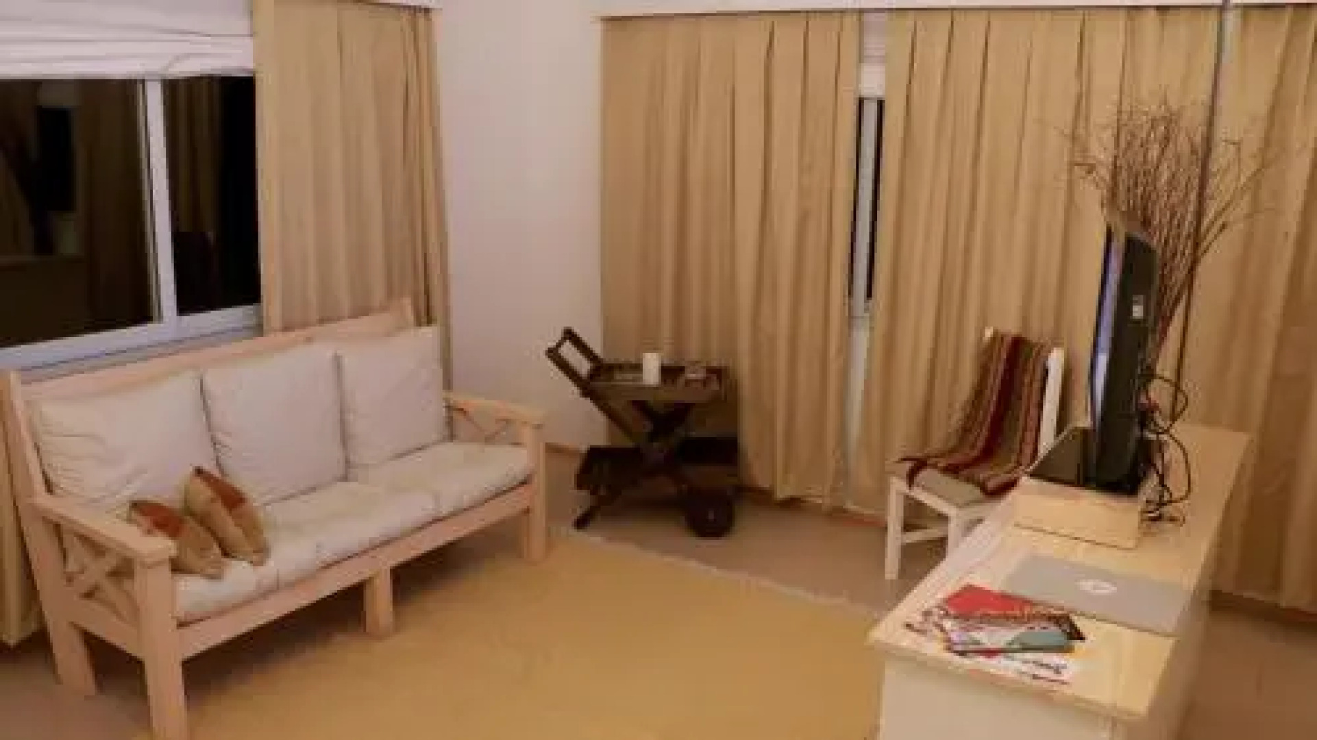 Los Cuatro Vientos Suite