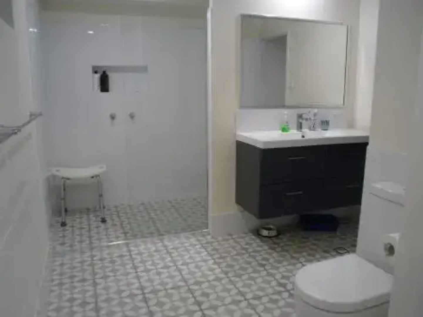 Decked out for a Fantastic Holiday - Winnett St, Woorim