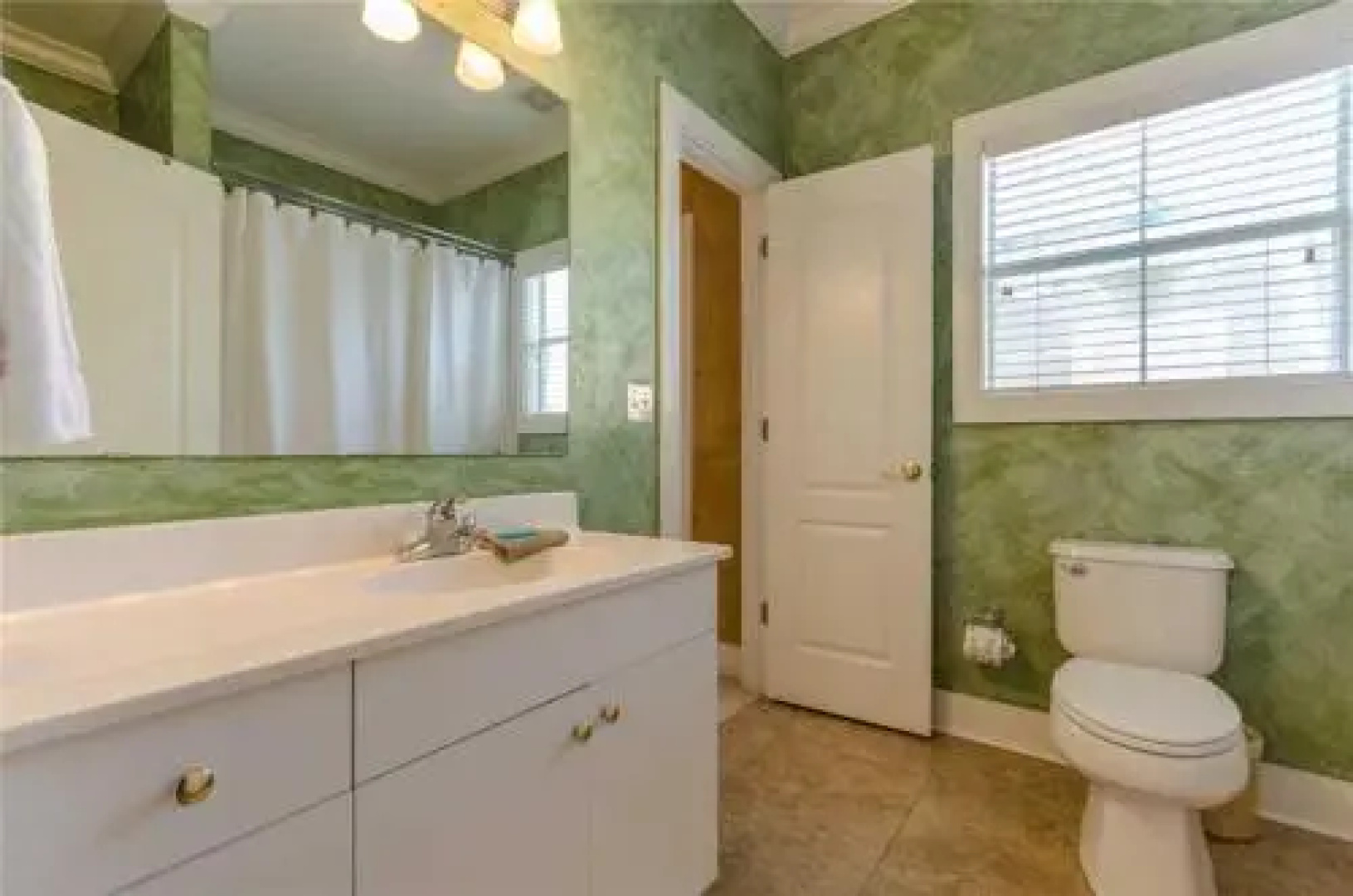 The Parrot Perch 6AU - 1 Br Condo