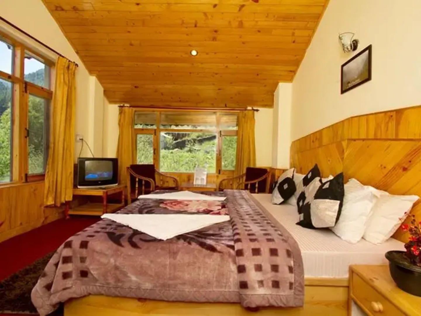 Village Classic Cottage