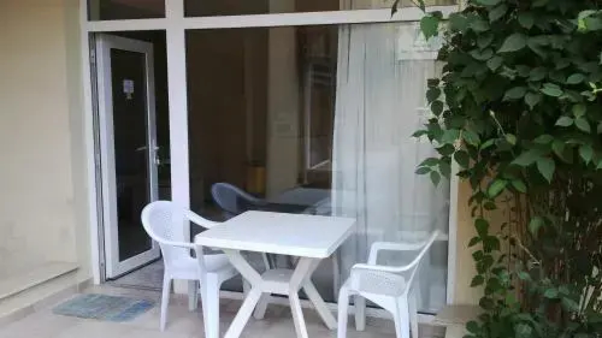 VP Kamelia Garden Studios