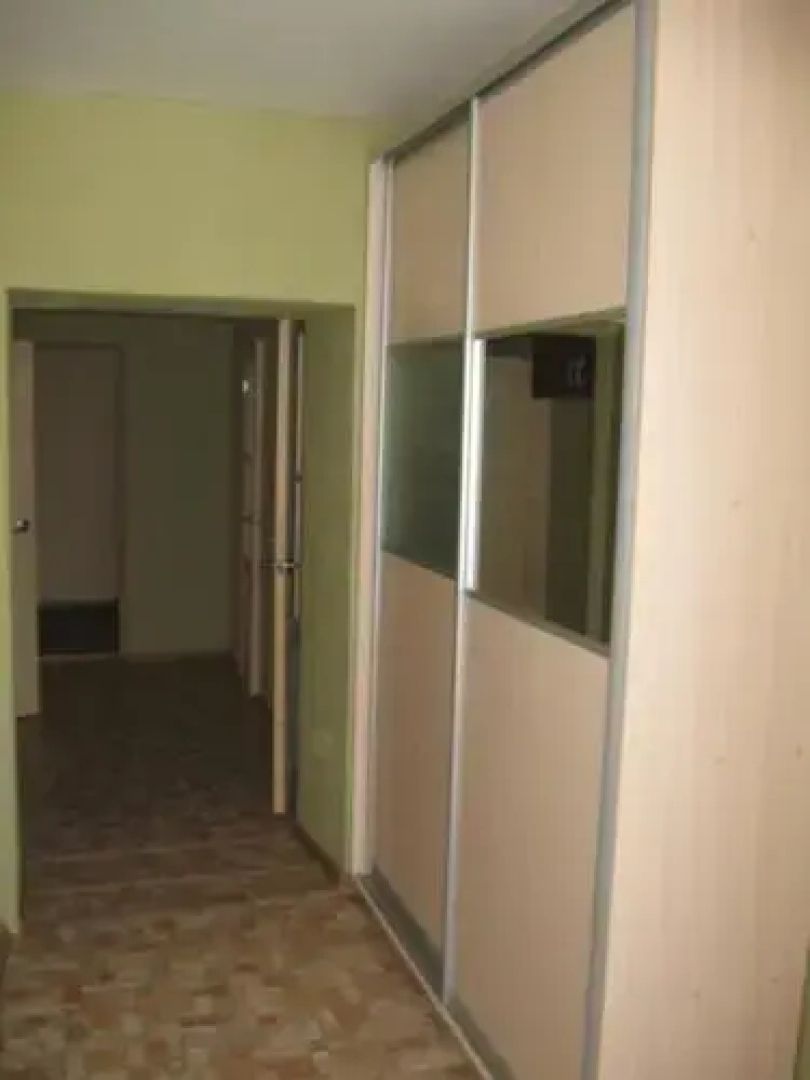 Guest House on Proletarke