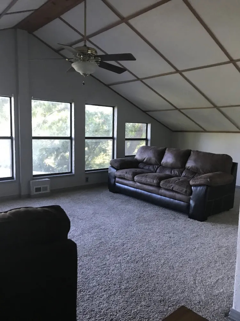 Beaver lake house