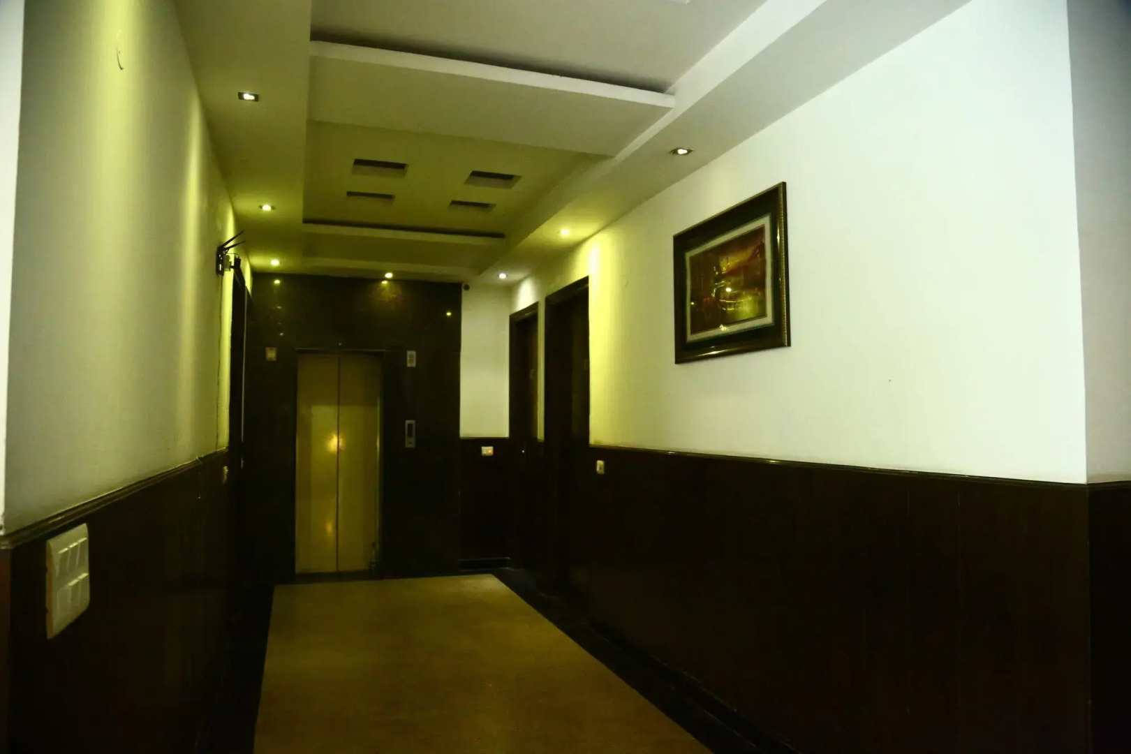 OYO Premium Cyber Hub