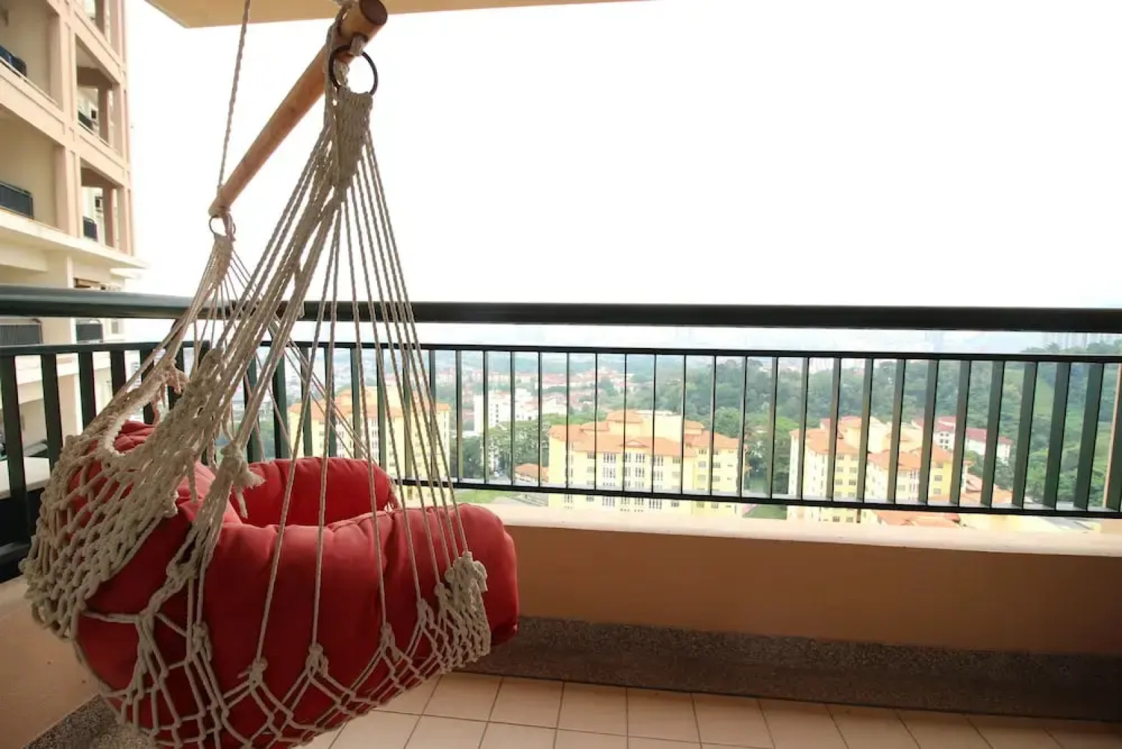 Seri Maya Walk to LRT Station by HnHCozy