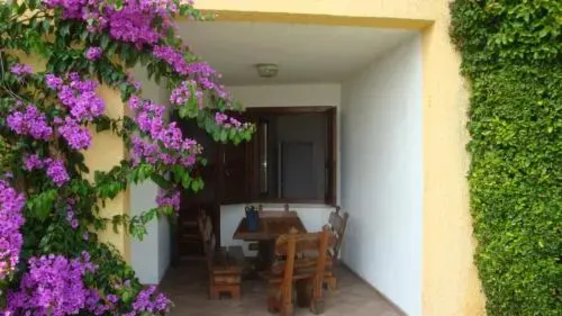 Apartment Bougainvillea