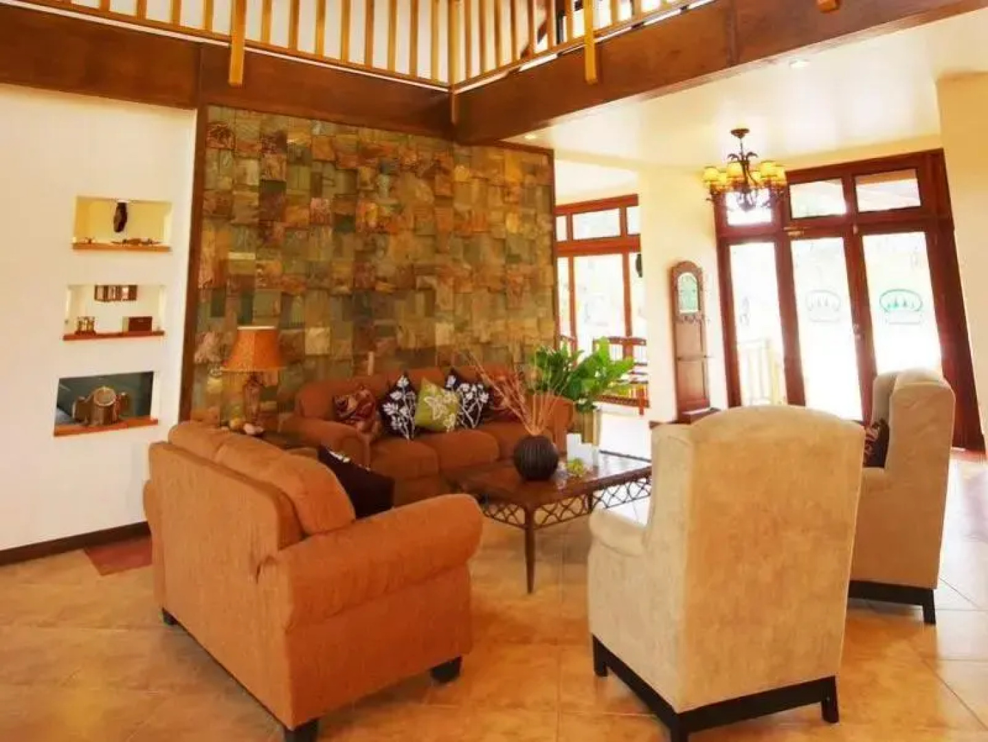 Pinegrove Mountain Lodge