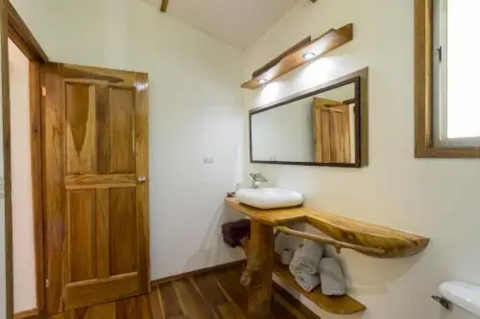 Passion Fruit Lodge