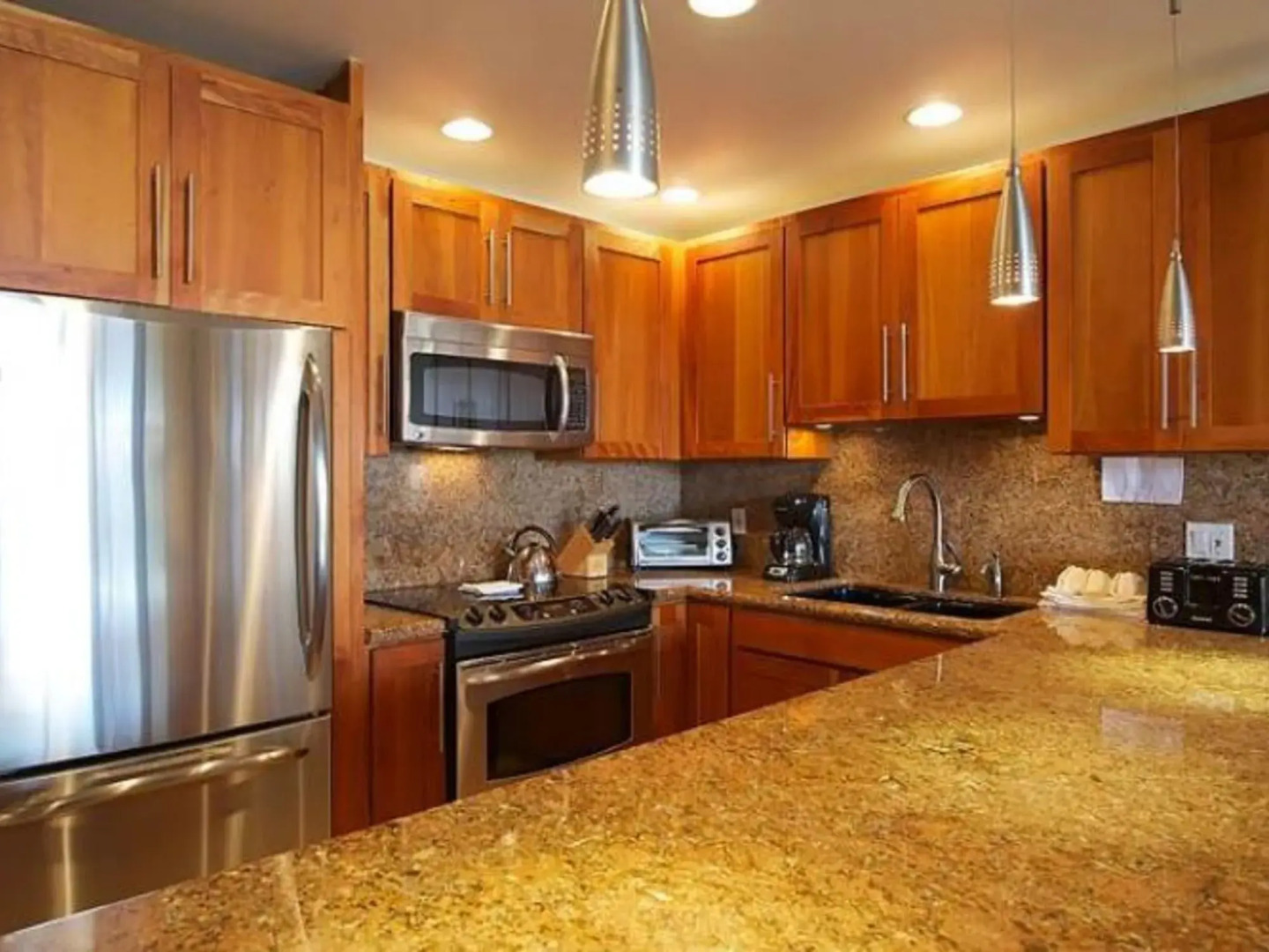 Papakea C403 by RedAwning