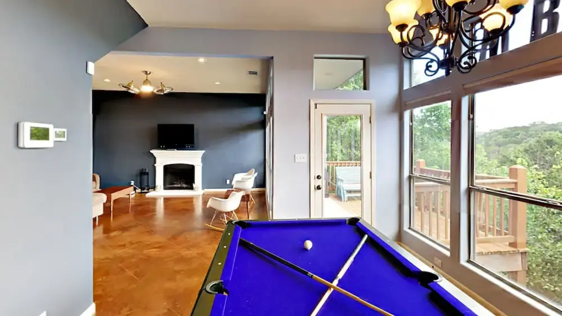 2308 Indian Creek Rd Home - 3 Br home by RedAwning