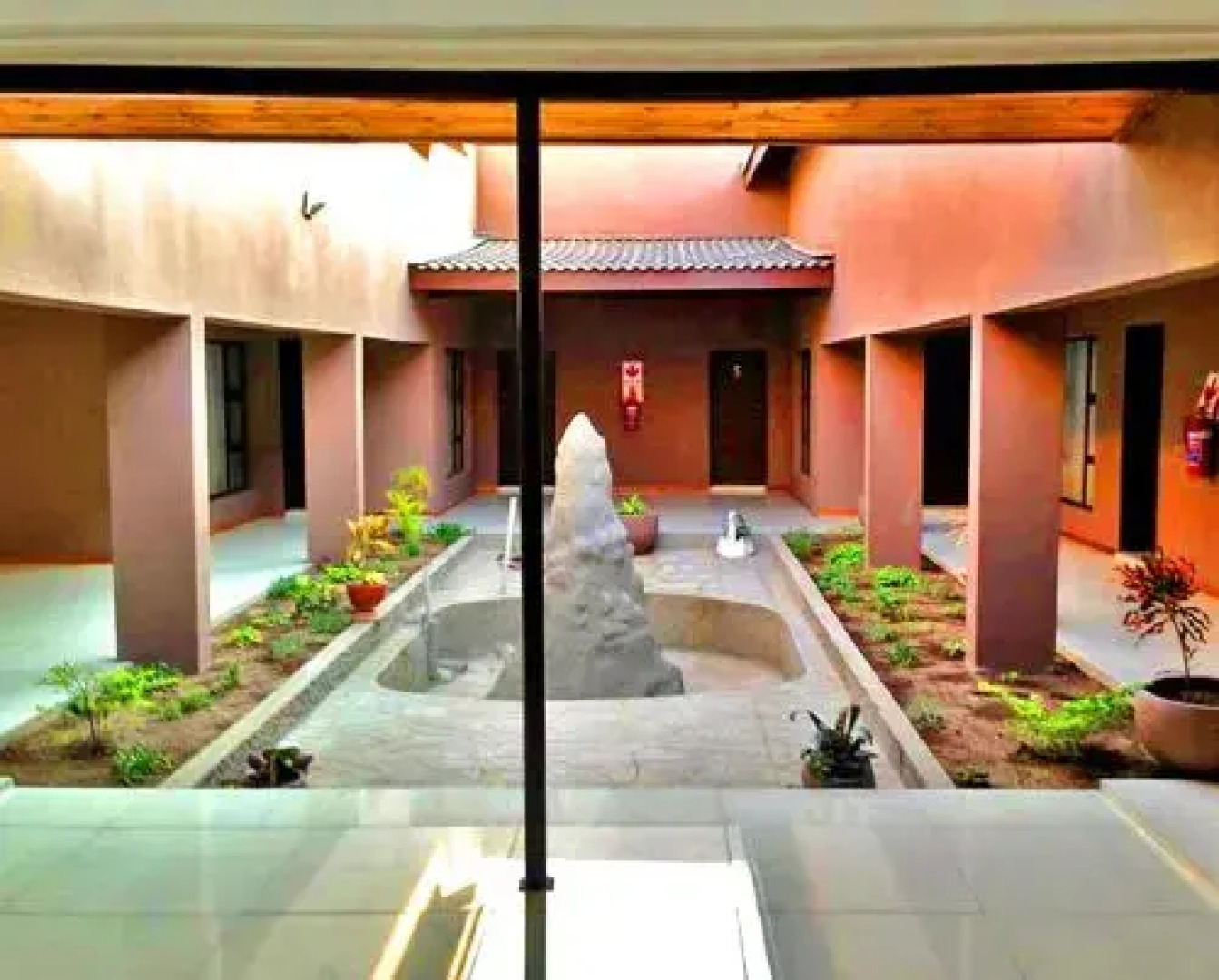 Senthaga Guest Lodge