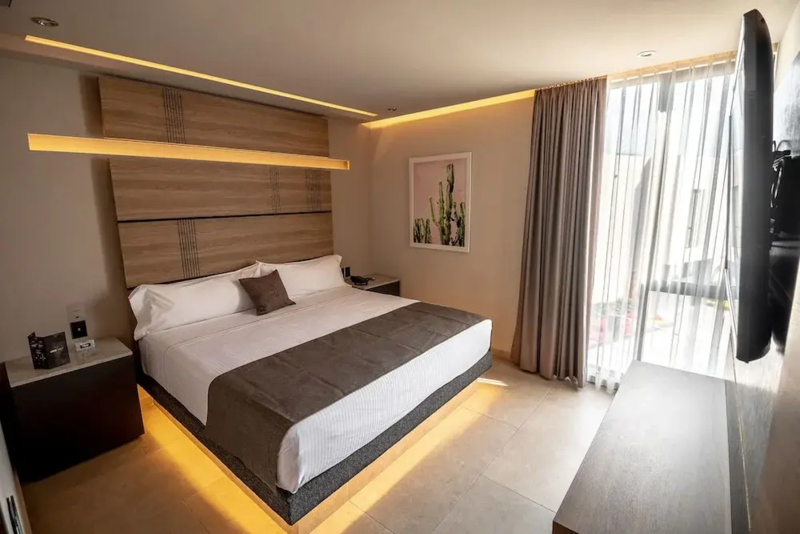 Heat Suites - Adults Only