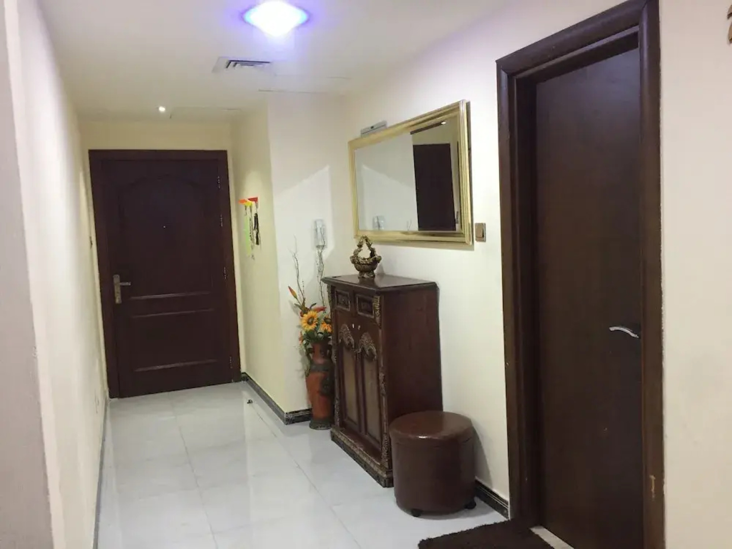 Luxury Furnished 3BR near LAKE Khalid