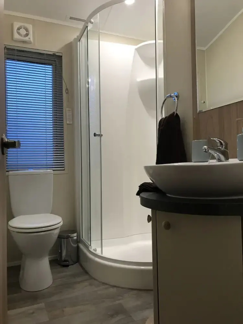 Luxury Lodge Embo
