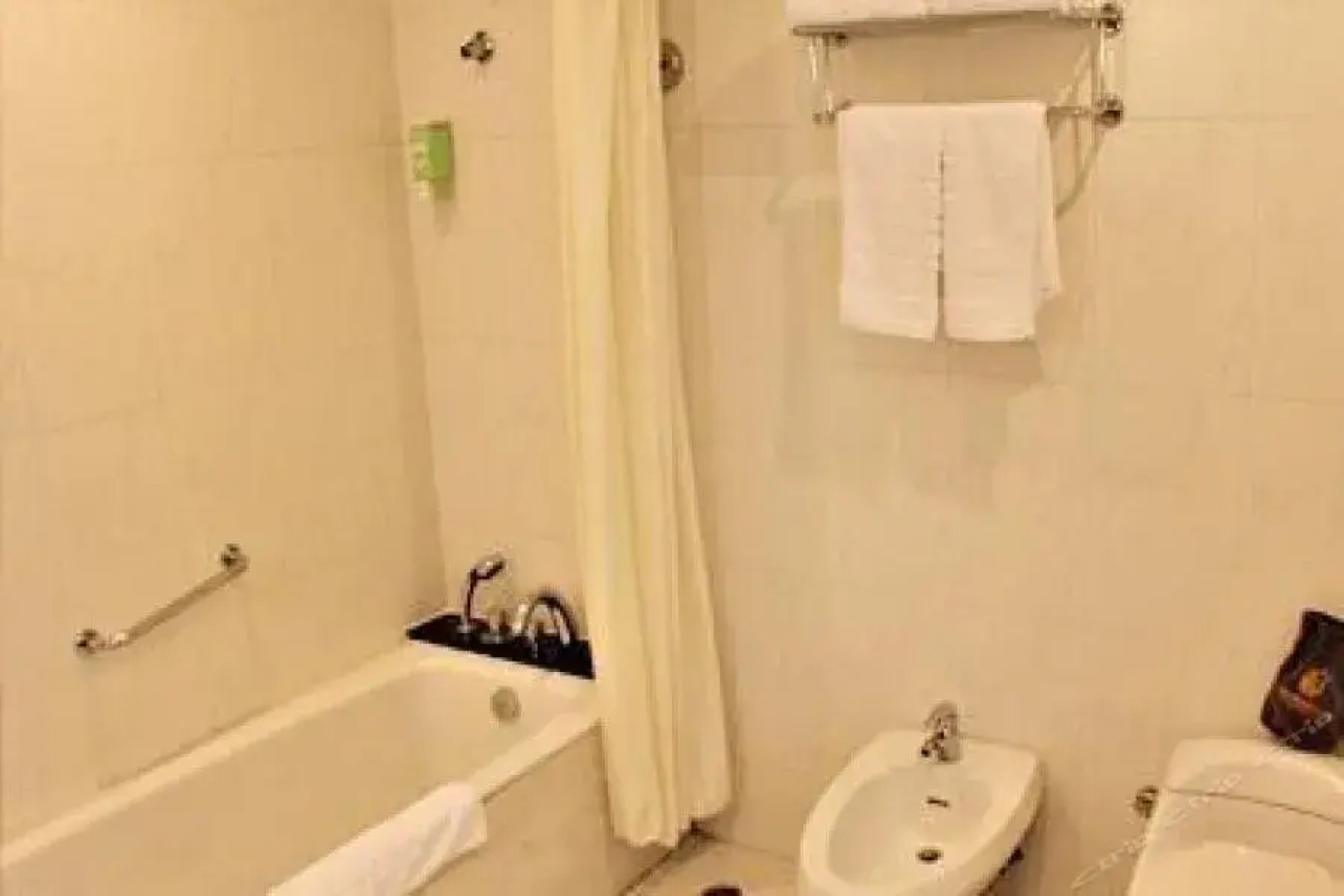 Yantai New Era Hotel