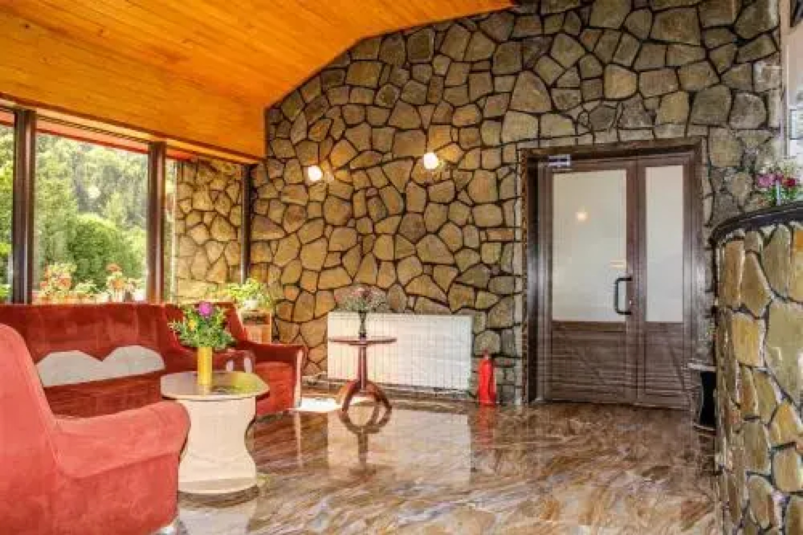 Hotel Cheia