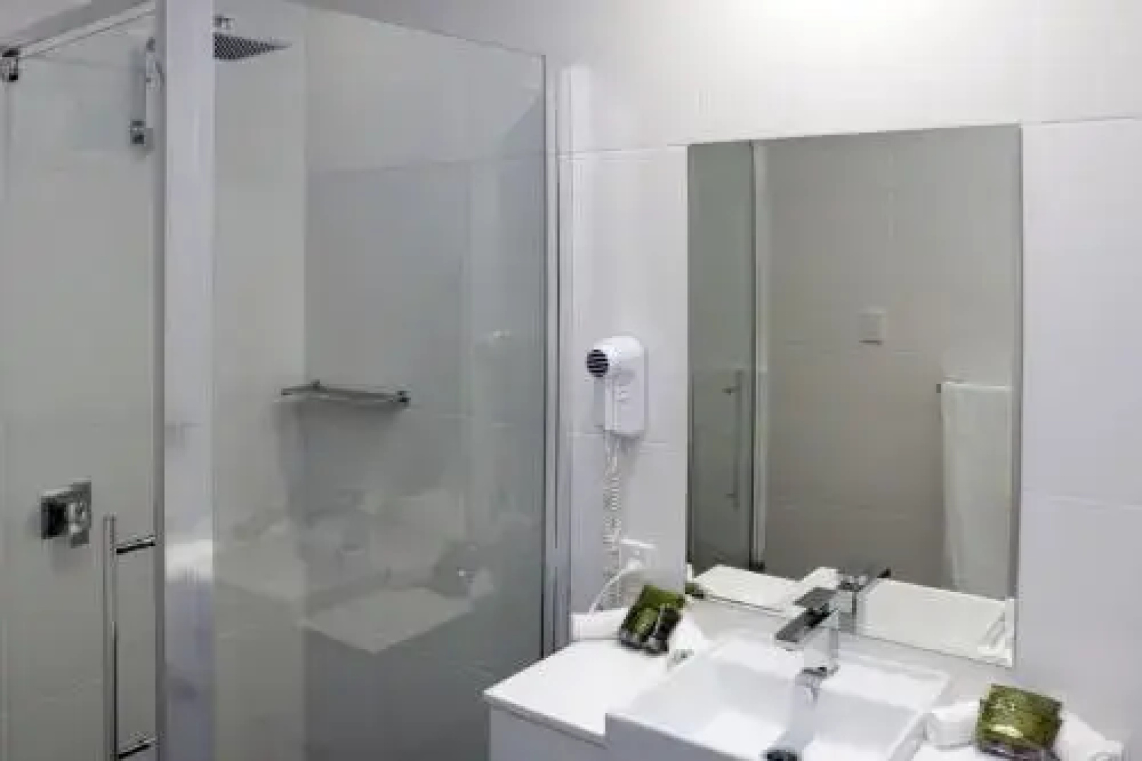 Cooktown Harbour View Luxury Apartments