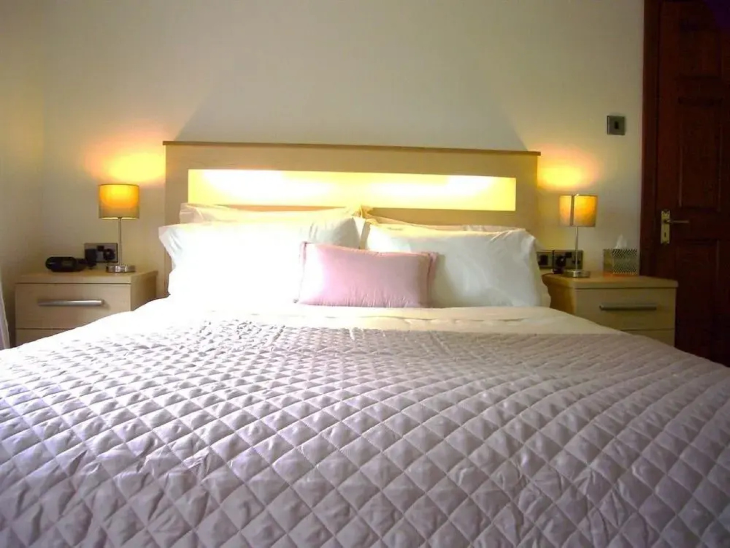 Pinetrees Bed & Breakfast