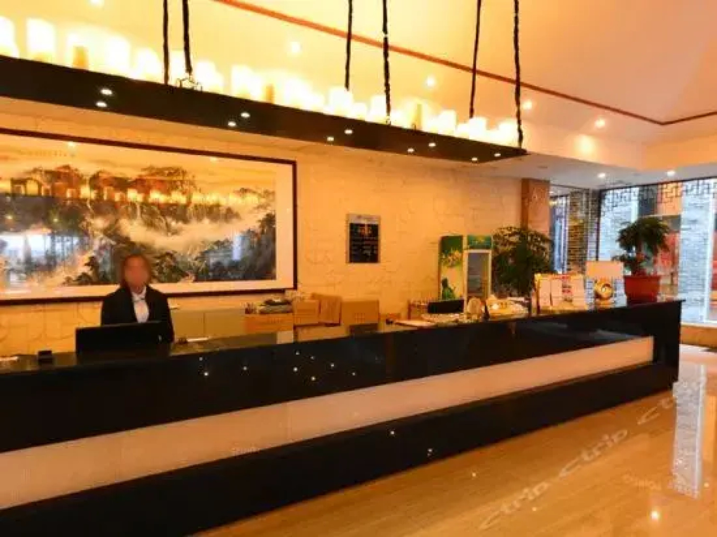 Tai Shan Hotel