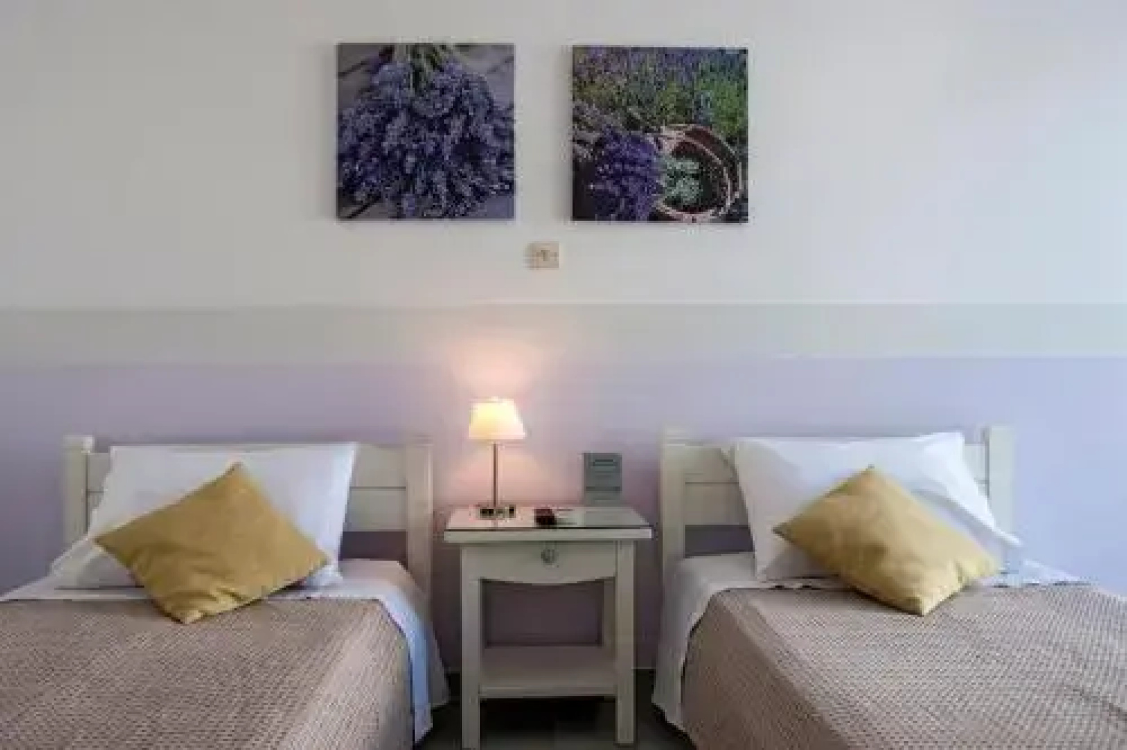 Perivoli Rooms