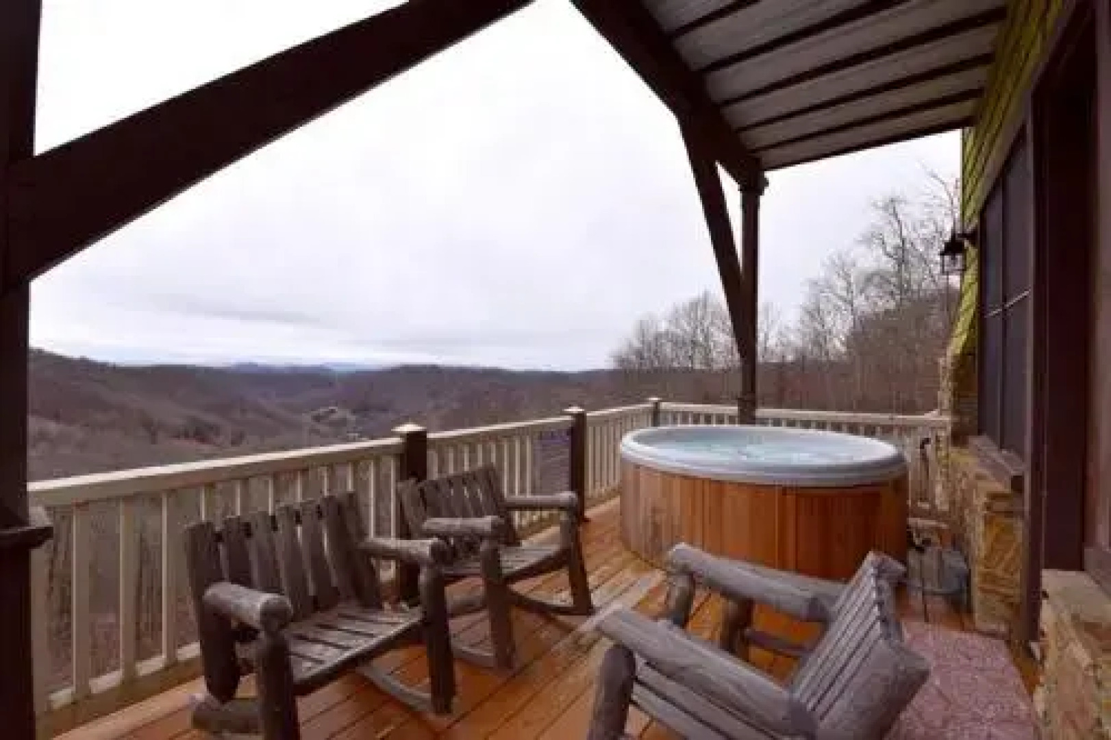 Emerald Sky - 3 Br Home