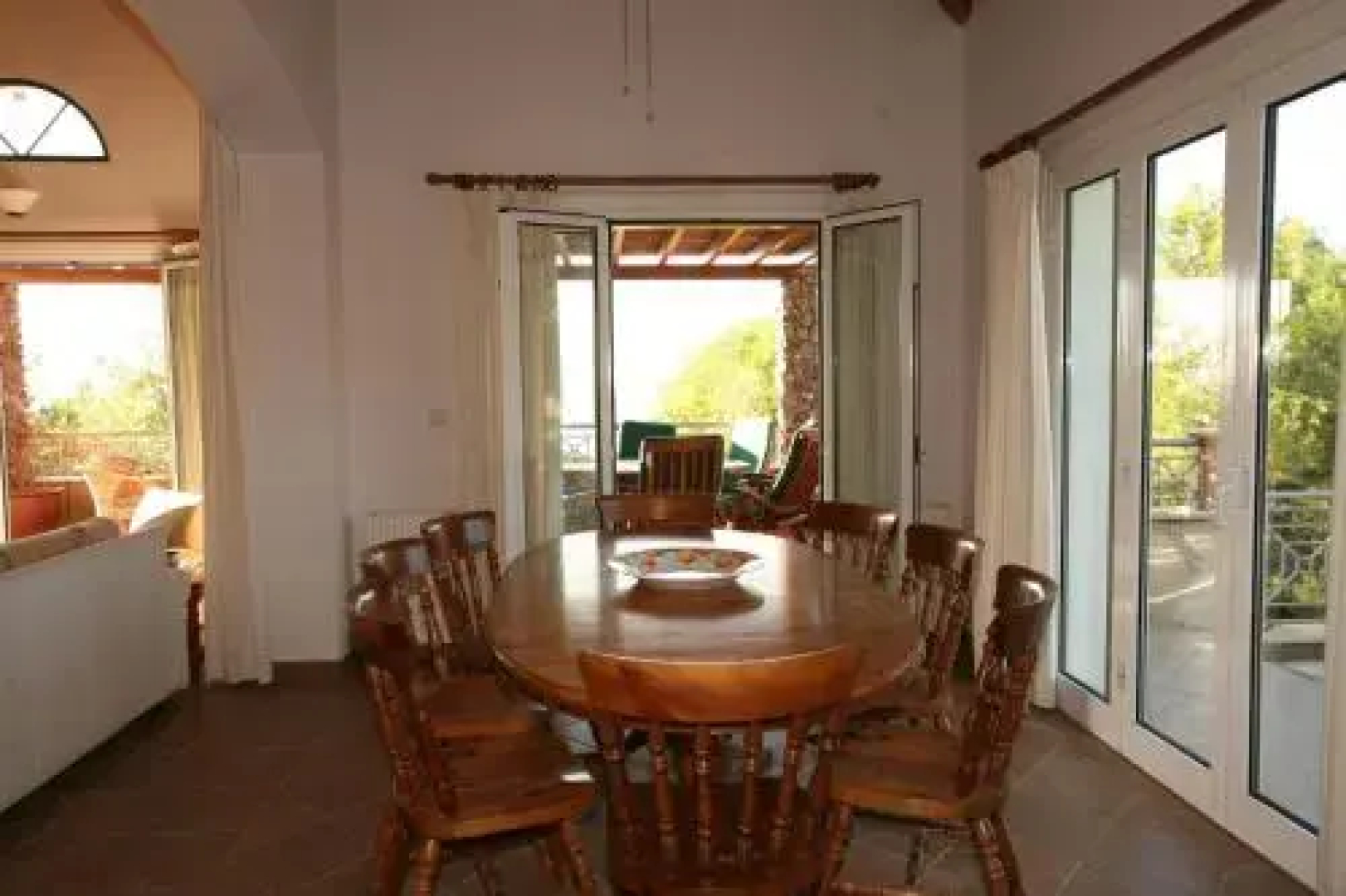 Pomos Villa