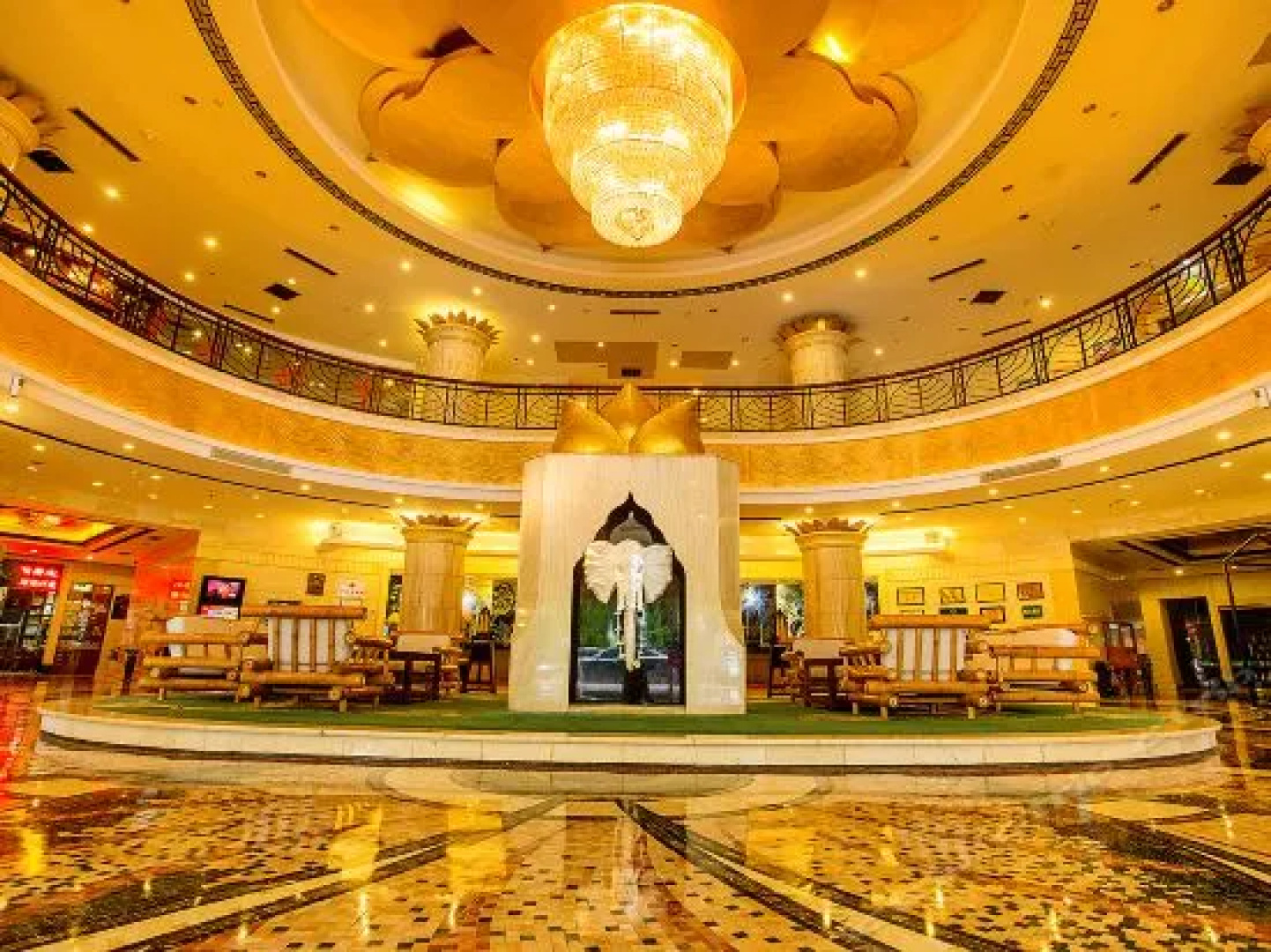 King Land Hotel