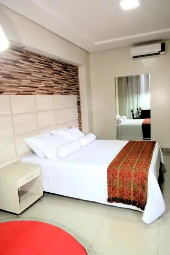 Max Hotel