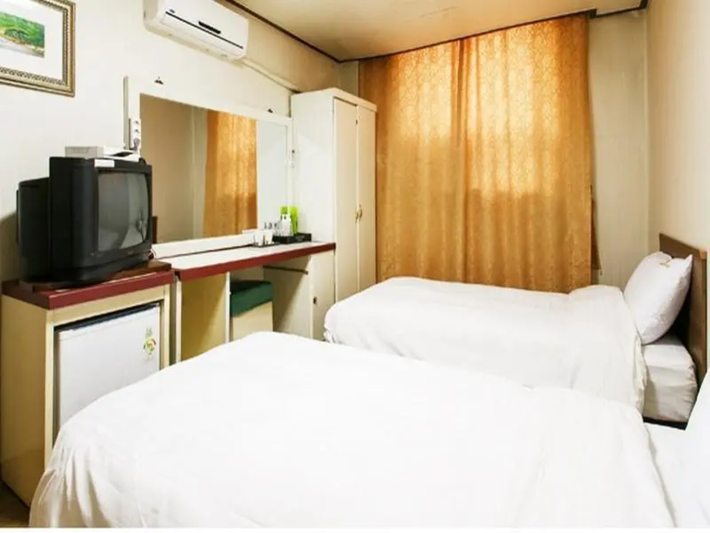 Grand Park Hotel