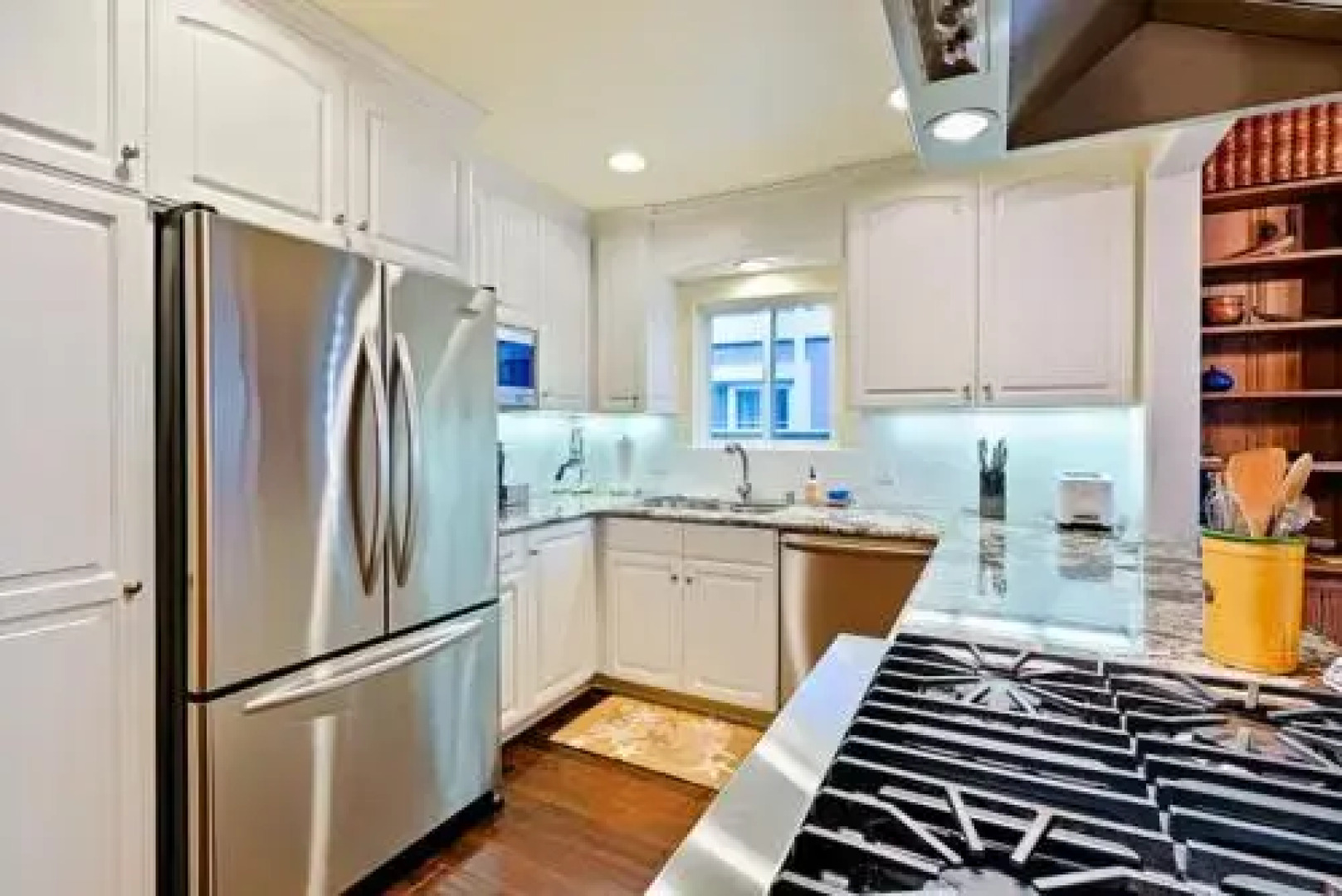 NB-214 - Coral Beach House