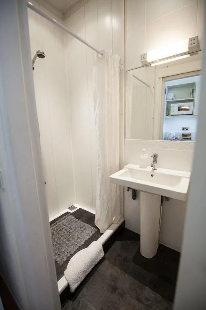 Engineer Guest House