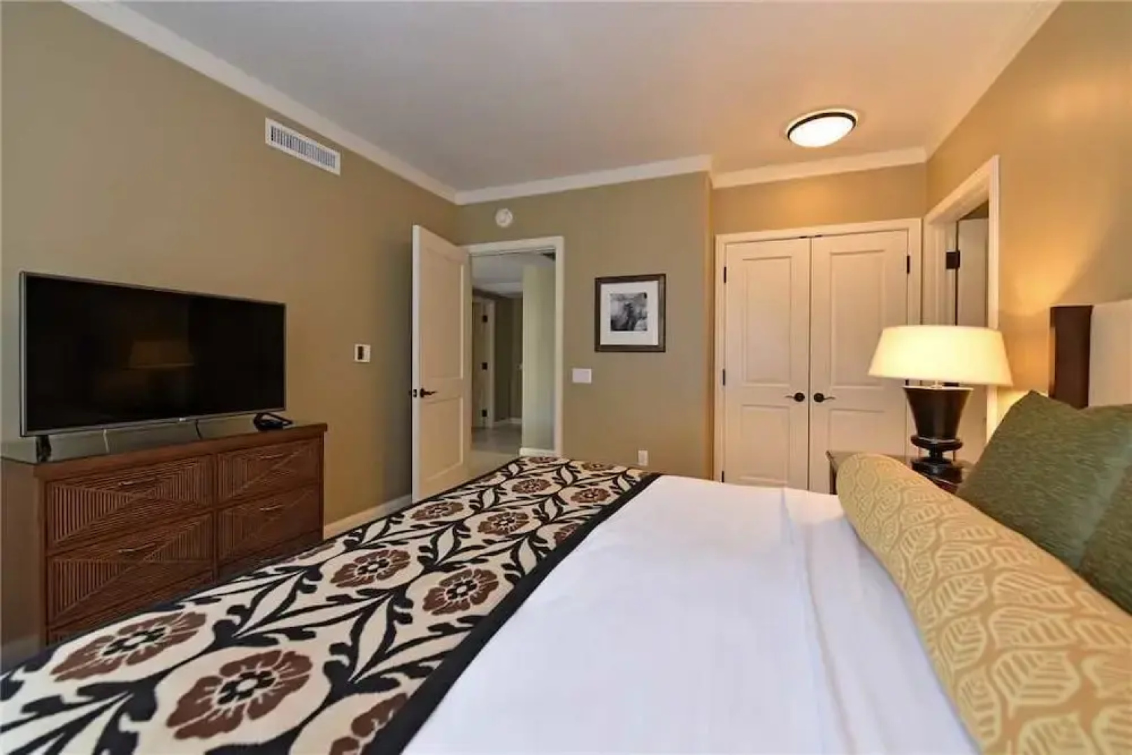 Honua Kai-Konea #539 - 2 Br condo by RedAwning