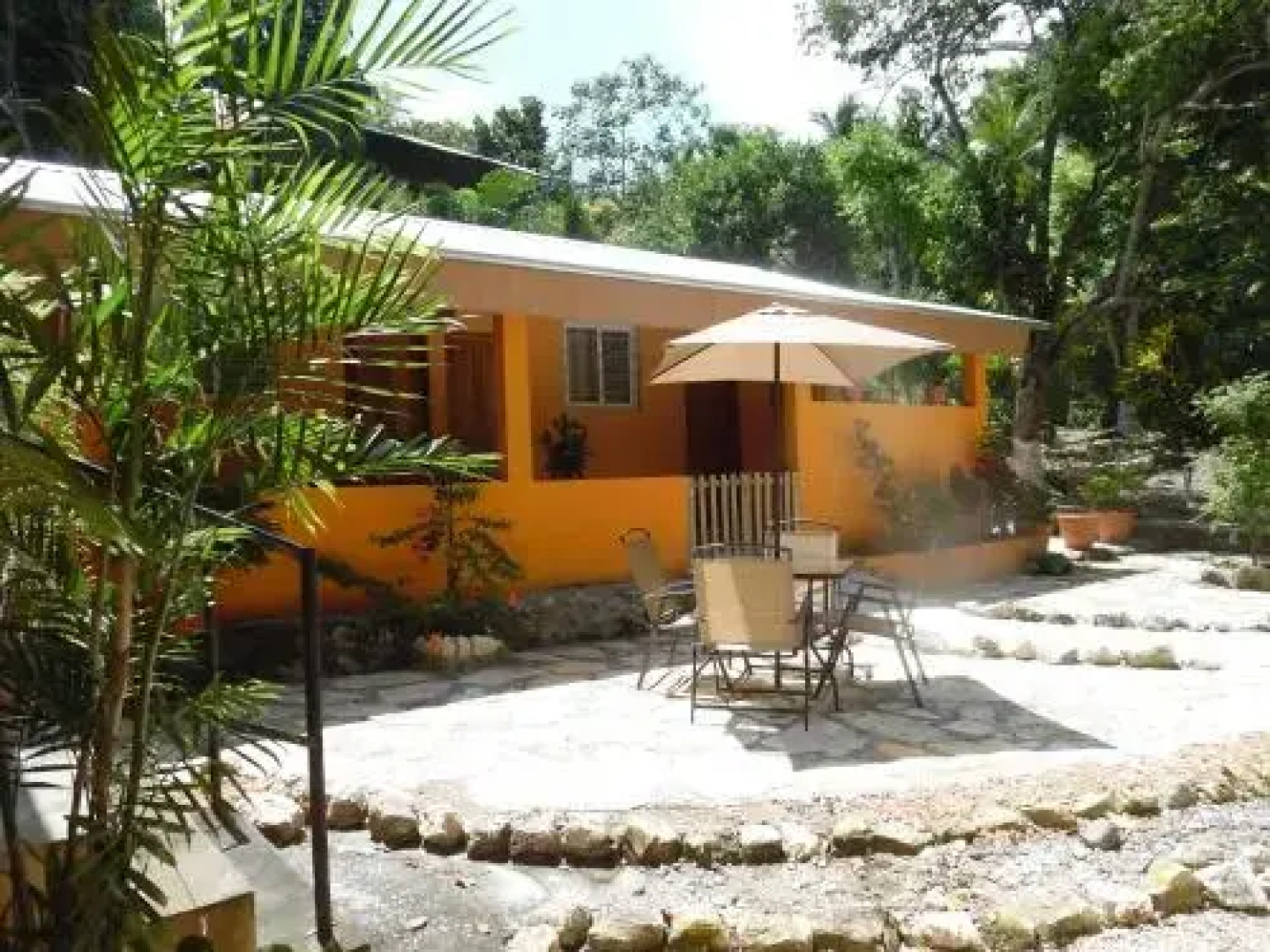 Campamento Ecológico El Sotz