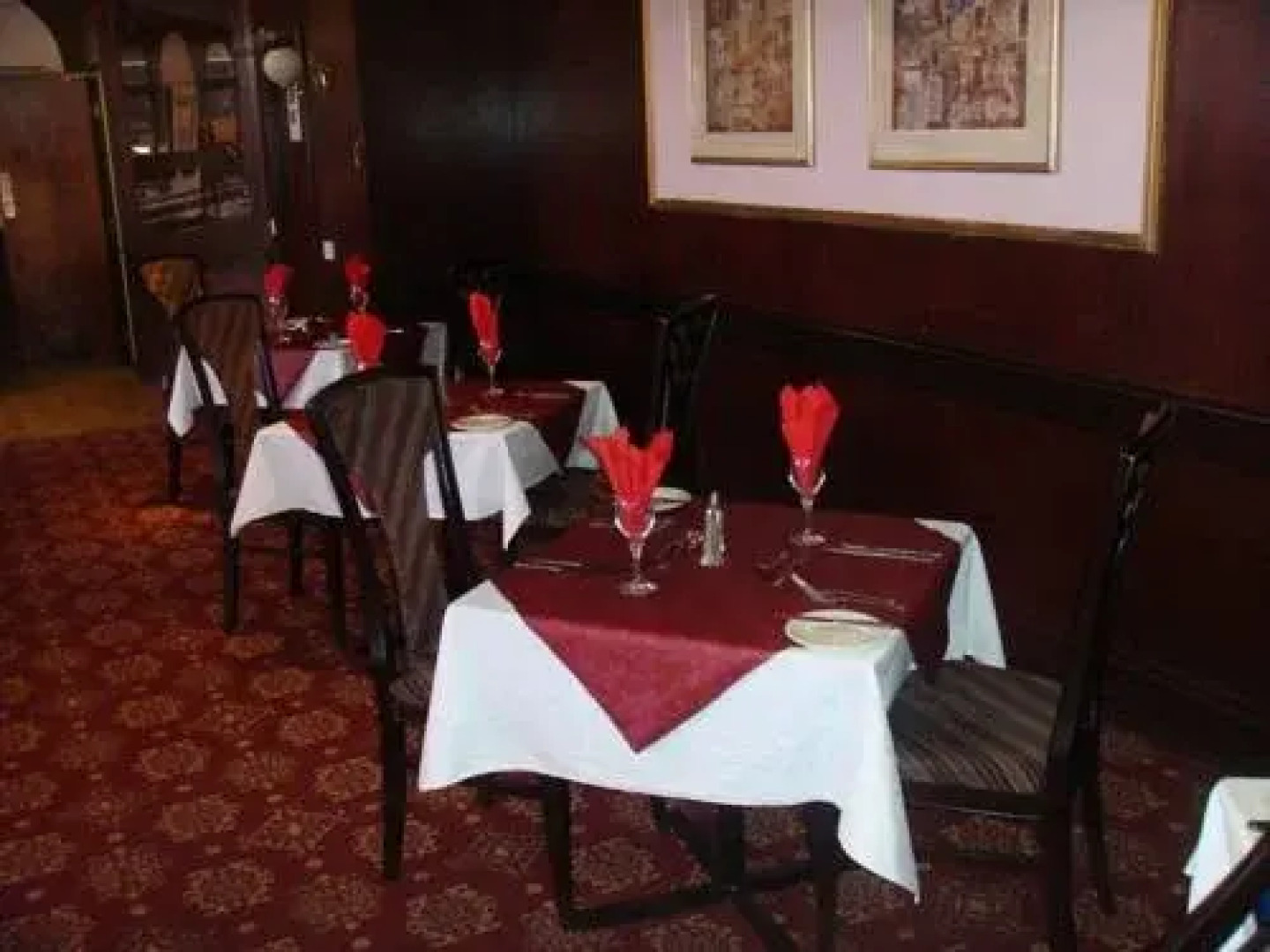 County Hotel