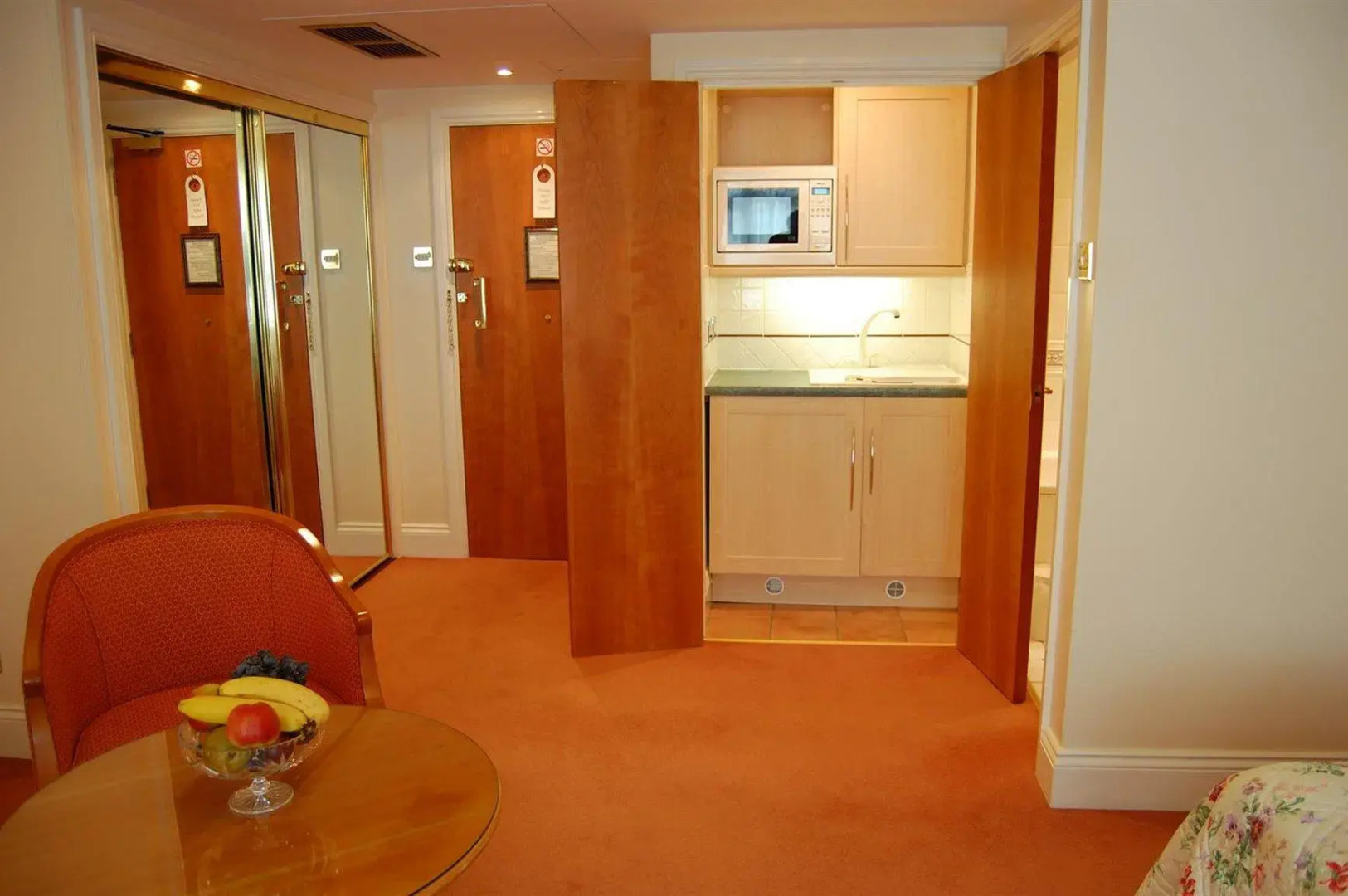 Walton Cottage Hotel